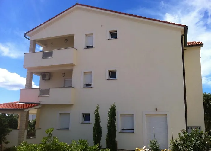 Apartamento Sanmar *